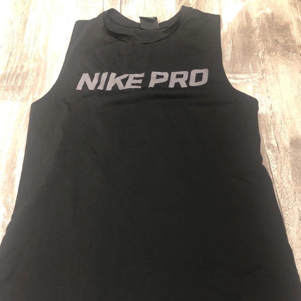 Nike tank
